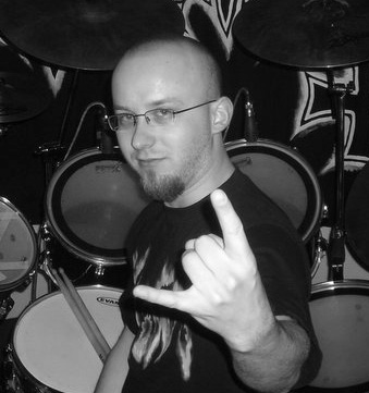 Perkusista Neolith nie żyje...