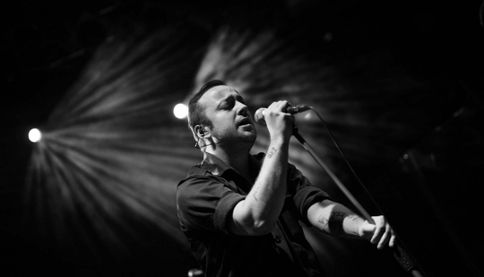 CZESŁAW ŚPIEWA i zimę przegania!