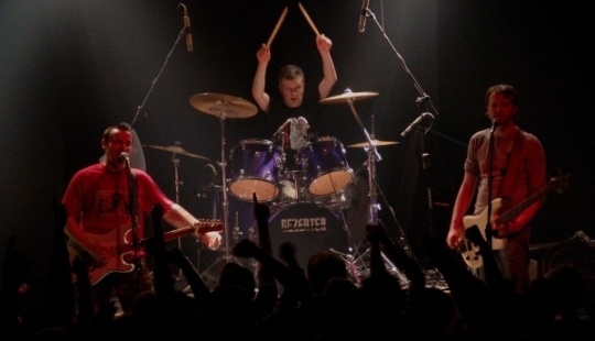 DEZERTER prezentuje niepublikowany utwór!